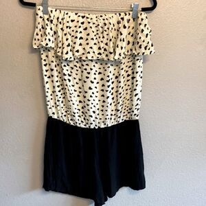 White and black heart romper- Size Large